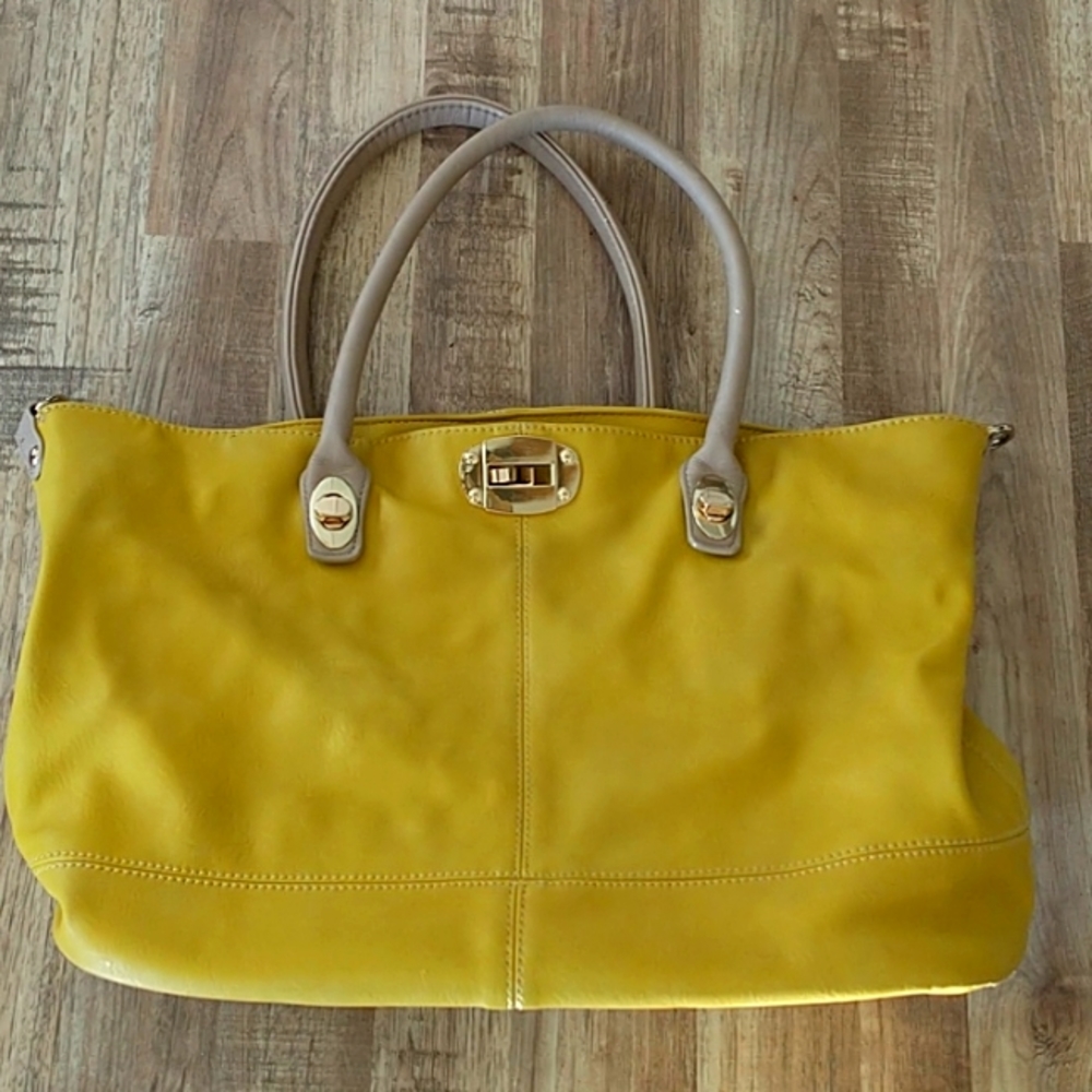 Charming Charlie purse